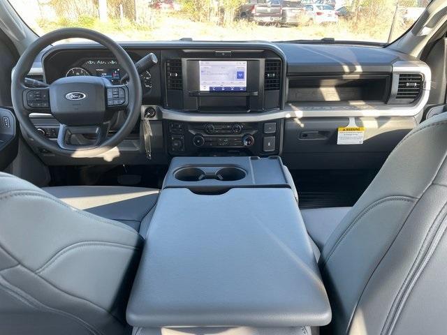 new 2025 Ford F-250 car, priced at $63,548