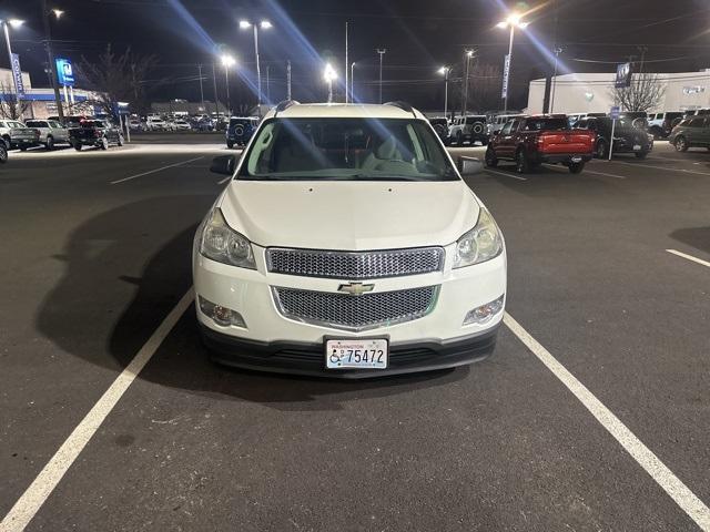 used 2010 Chevrolet Traverse car, priced at $6,989