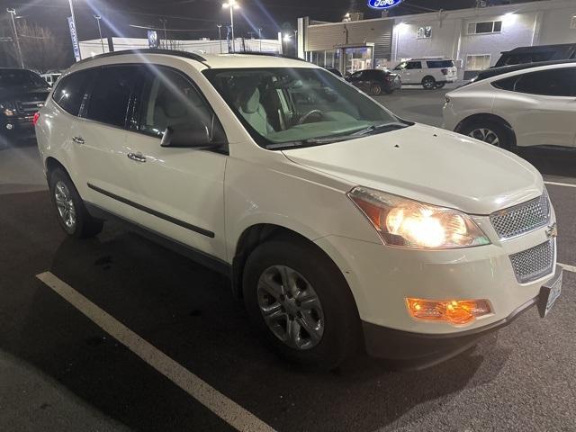 used 2010 Chevrolet Traverse car, priced at $6,989