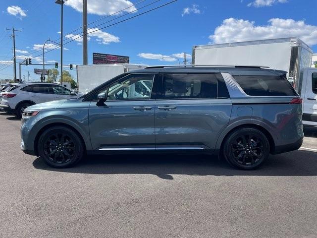 used 2024 Kia Carnival car, priced at $41,879