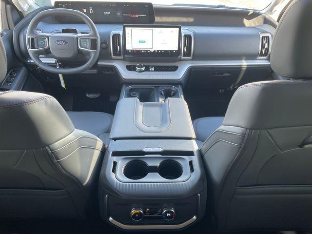 new 2025 Ford Expedition car, priced at $72,940