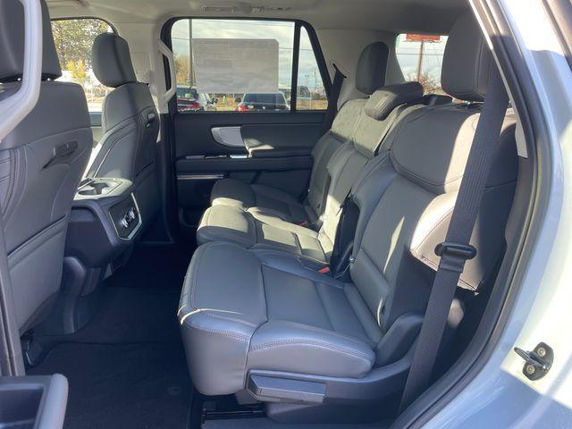 new 2025 Ford Expedition car, priced at $72,940