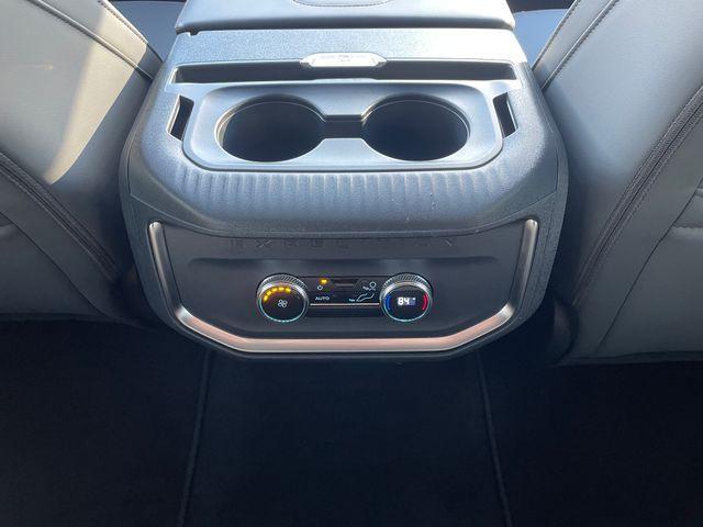 new 2025 Ford Expedition car, priced at $72,940