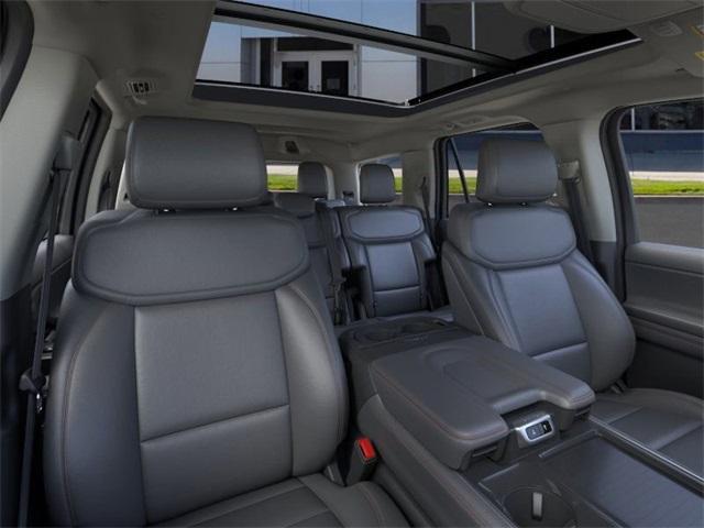 new 2025 Ford Expedition car, priced at $72,940