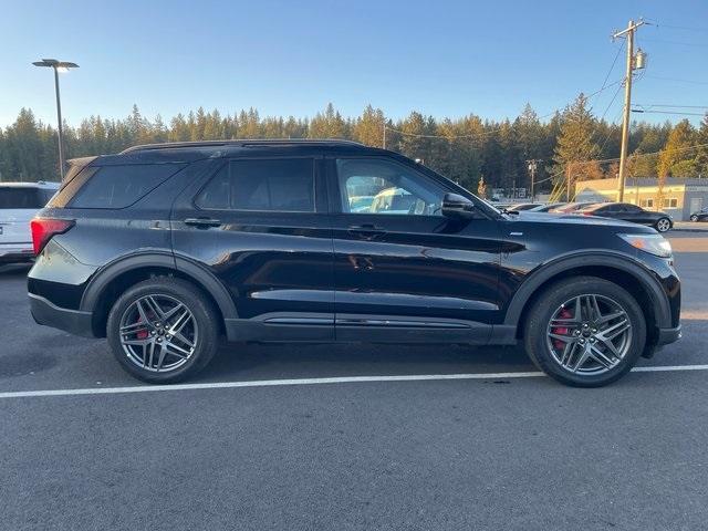 used 2025 Ford Explorer car, priced at $41,989