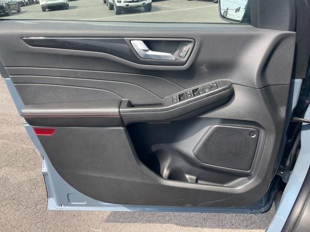 new 2025 Ford Escape car, priced at $32,080