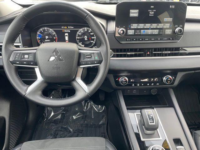 used 2024 Mitsubishi Outlander car, priced at $25,989
