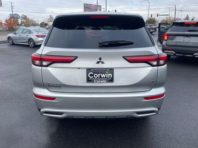 used 2024 Mitsubishi Outlander car, priced at $25,989