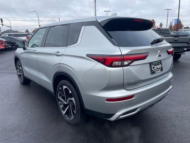 used 2024 Mitsubishi Outlander car, priced at $25,989