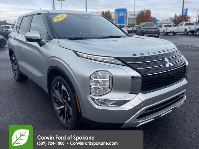 used 2024 Mitsubishi Outlander car, priced at $25,989