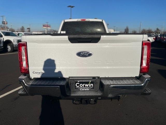 new 2024 Ford F-350 car, priced at $66,854