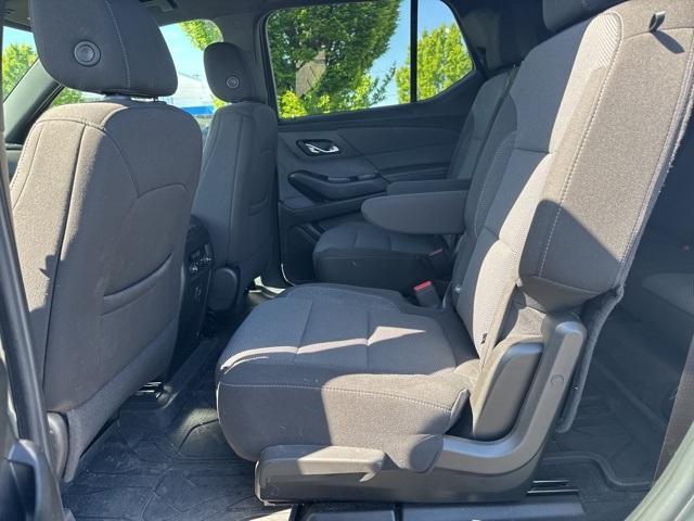 used 2023 Chevrolet Traverse car, priced at $33,989