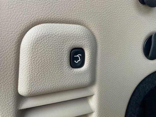 used 2017 Jeep Grand Cherokee car, priced at $12,987