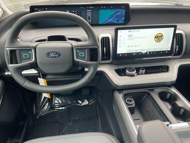 new 2025 Ford Expedition car, priced at $71,271