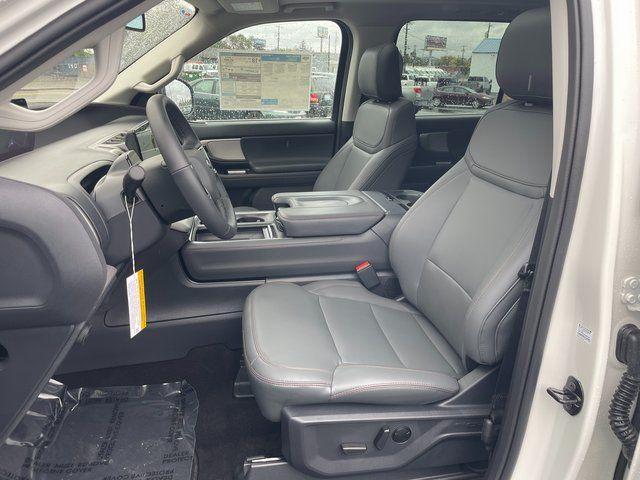 new 2025 Ford Expedition car, priced at $71,271