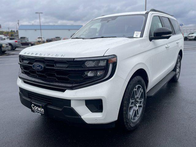 new 2025 Ford Expedition car, priced at $71,271