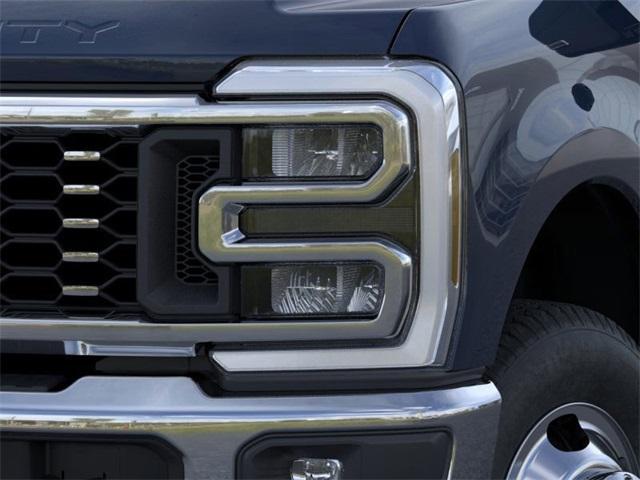 new 2025 Ford F-350 car, priced at $88,069