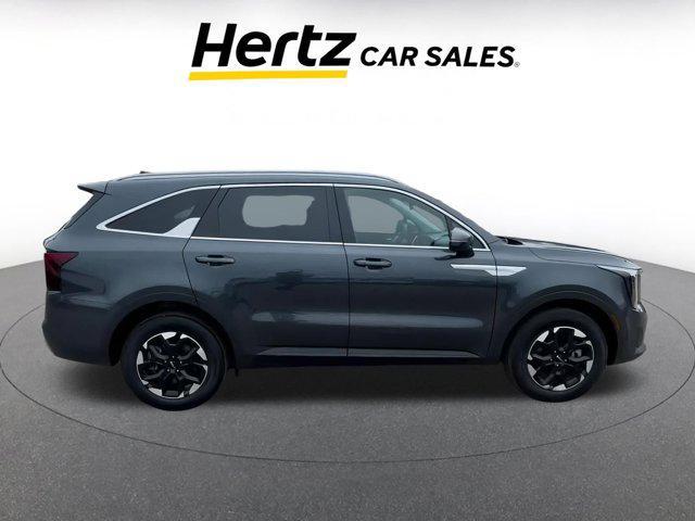 used 2024 Kia Sorento car, priced at $33,126