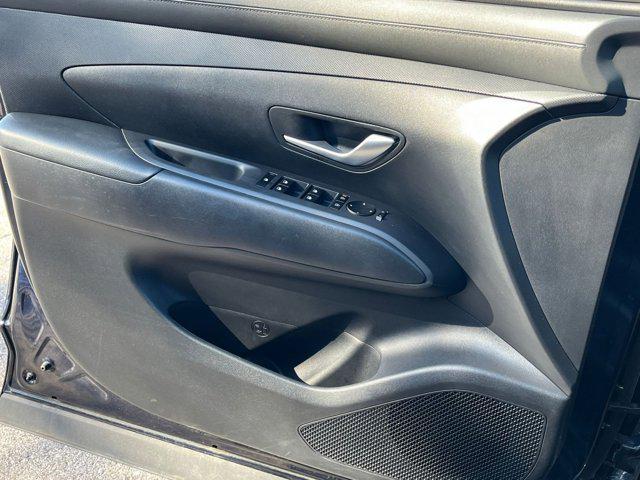 used 2025 Hyundai TUCSON Hybrid car, priced at $26,640