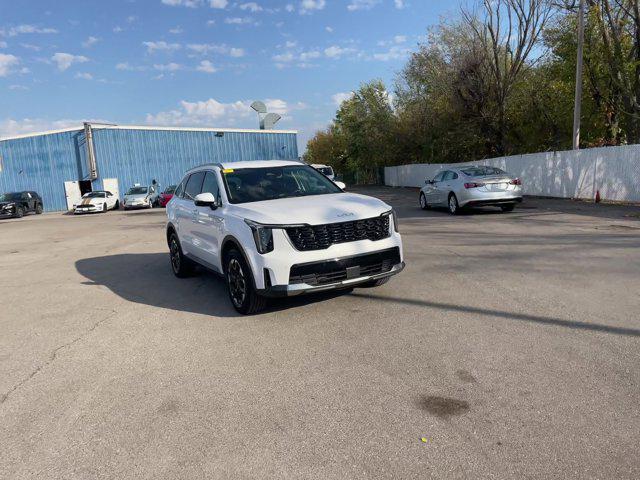 used 2024 Kia Sorento car, priced at $32,555