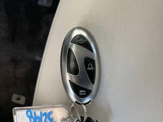 used 2025 Hyundai TUCSON Hybrid car, priced at $26,500