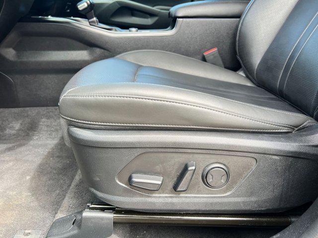 used 2024 Kia Sorento car, priced at $30,886