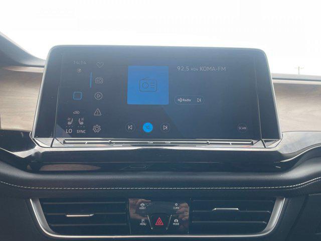 used 2024 Volkswagen Atlas car, priced at $35,591