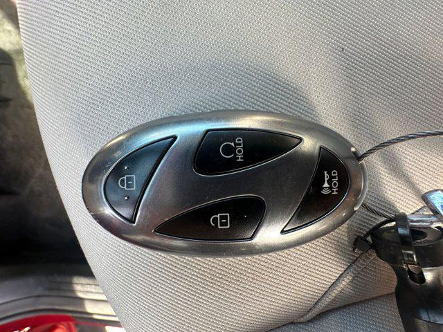 used 2025 Hyundai TUCSON Hybrid car, priced at $25,544