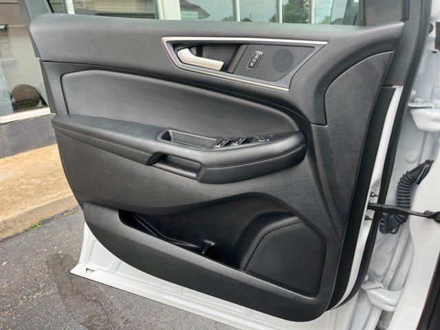 used 2024 Ford Edge car, priced at $25,738