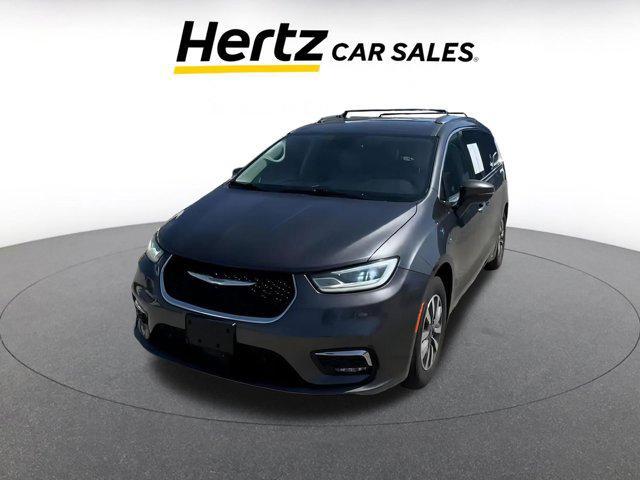 used 2021 Chrysler Pacifica Hybrid car, priced at $20,045