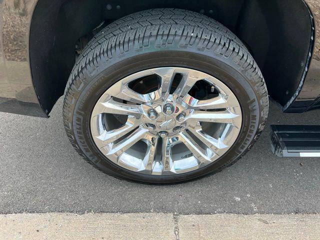 used 2020 Chevrolet Suburban car, priced at $35,800