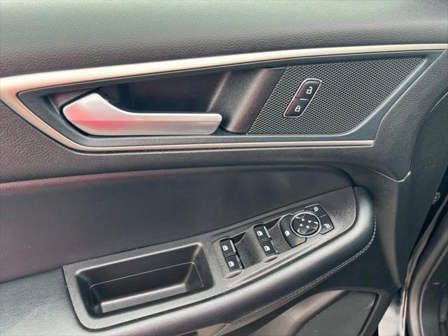used 2024 Ford Edge car, priced at $26,300