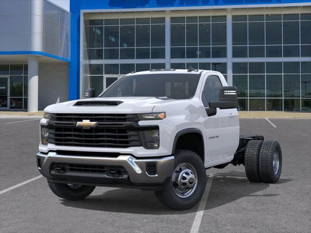 new 2025 Chevrolet Silverado 3500 car, priced at $60,683