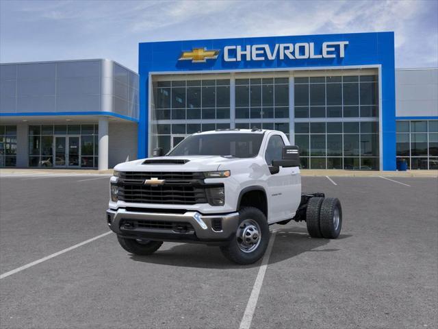 new 2025 Chevrolet Silverado 3500 car, priced at $60,683
