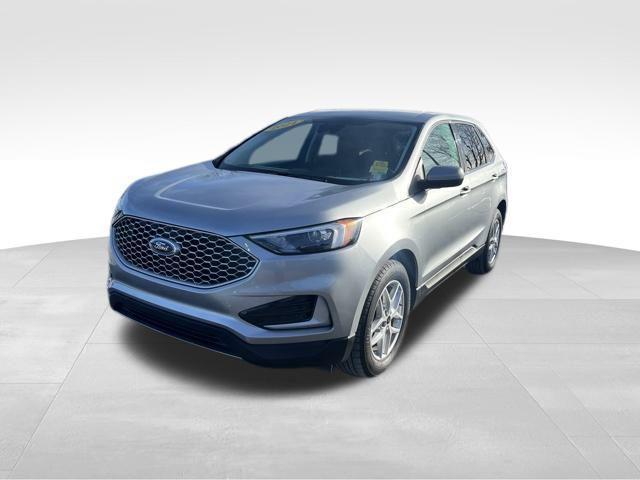 used 2024 Ford Edge car, priced at $29,000