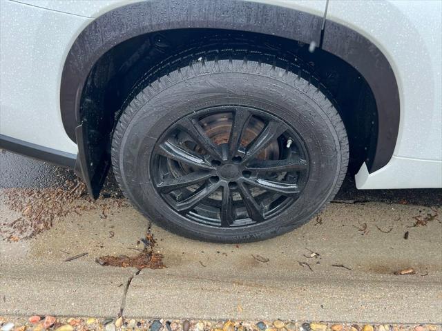 used 2022 Toyota Highlander car, priced at $39,000