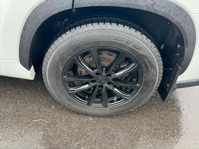 used 2022 Toyota Highlander car, priced at $39,000