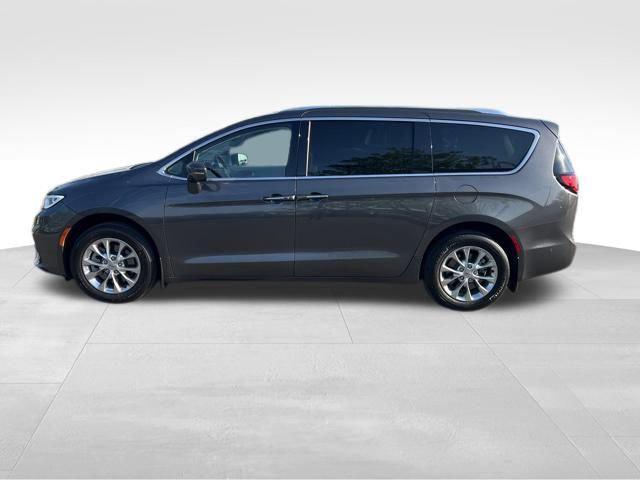 used 2021 Chrysler Pacifica car, priced at $33,750