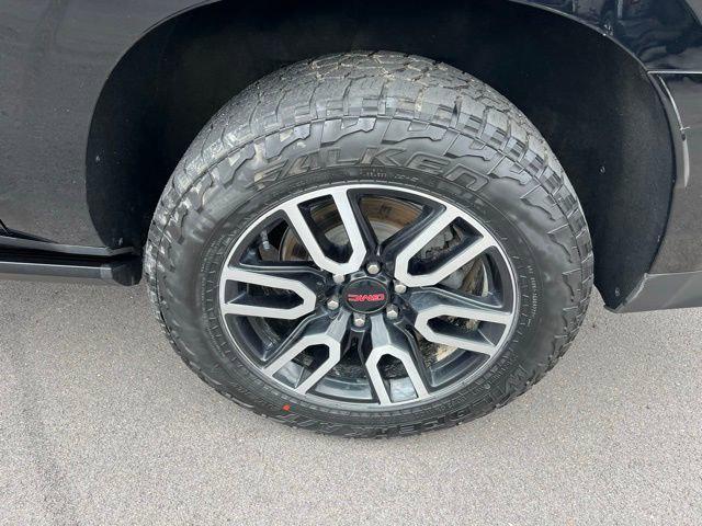 used 2022 GMC Yukon XL car