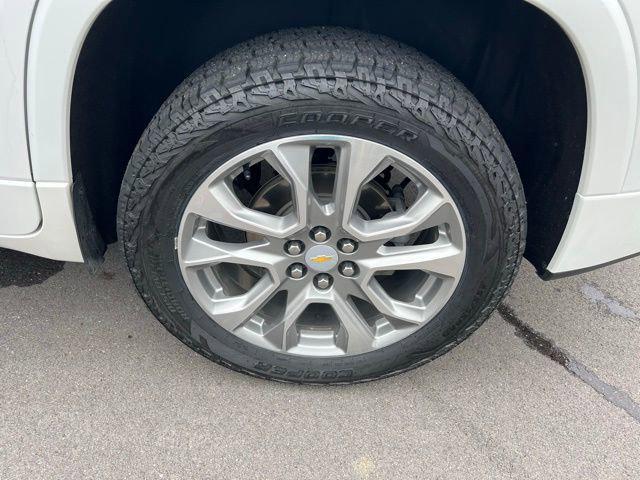 used 2021 Chevrolet Traverse car, priced at $31,800