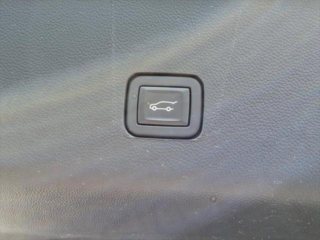 used 2023 Chevrolet Traverse car, priced at $43,500