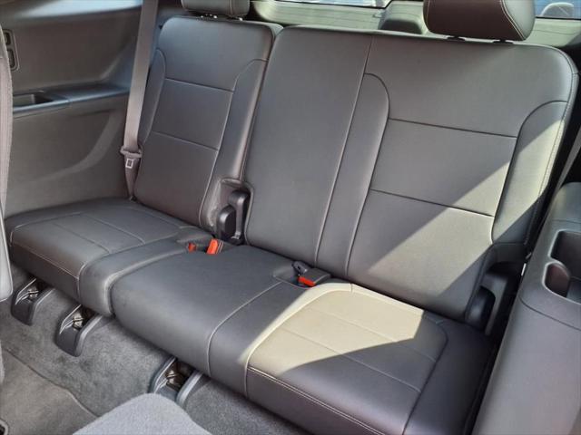 used 2023 Chevrolet Traverse car, priced at $43,500