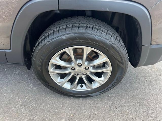 used 2021 Jeep Cherokee car, priced at $21,500