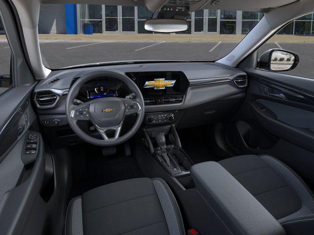 new 2025 Chevrolet TrailBlazer car, priced at $28,585