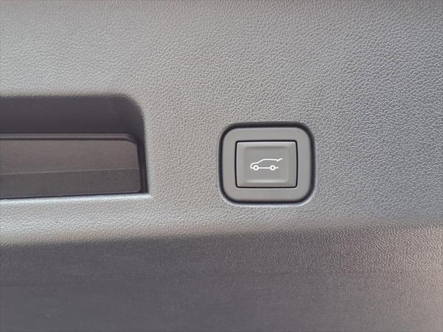 new 2025 Chevrolet Traverse car, priced at $45,255