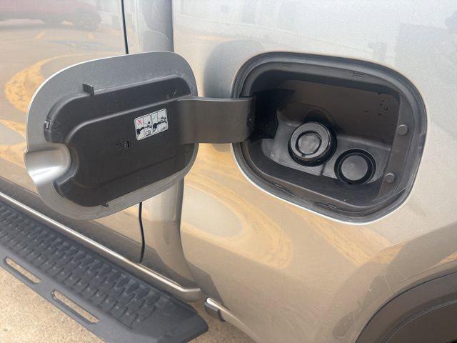 used 2024 GMC Sierra 1500 car, priced at $51,000