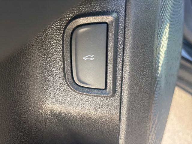 new 2025 Chevrolet Equinox car, priced at $39,457