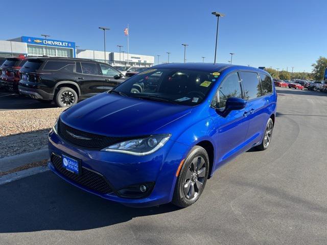 used 2020 Chrysler Pacifica Hybrid car, priced at $18,000