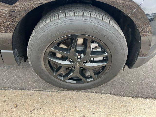 used 2024 Ford Edge car, priced at $30,500