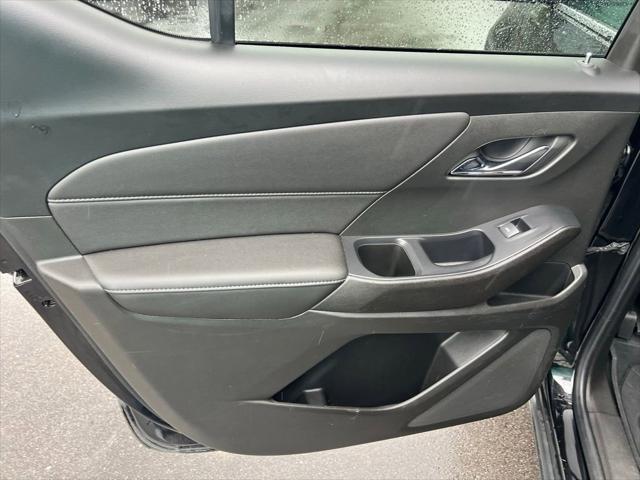 used 2022 Chevrolet Traverse car, priced at $28,000